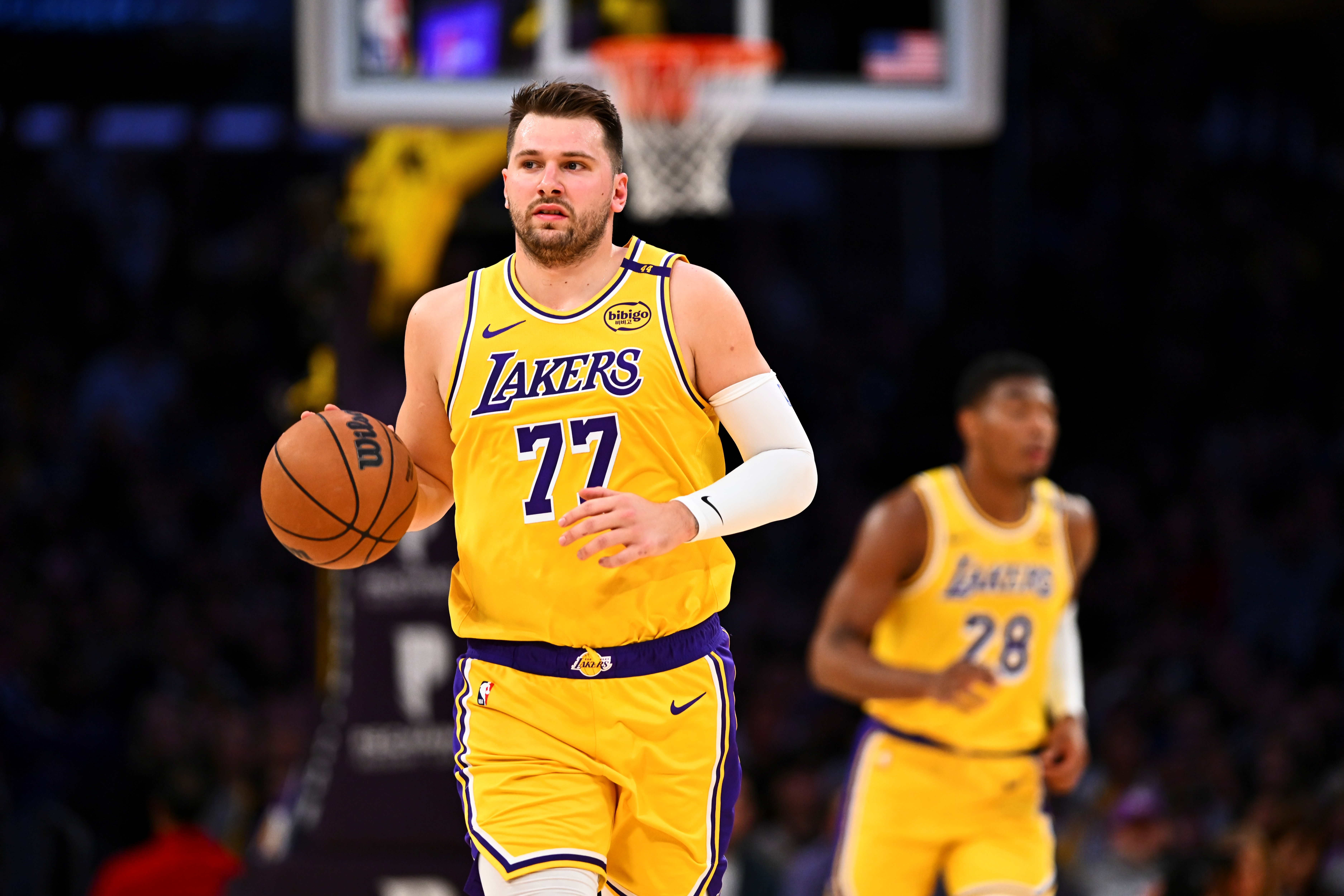 开云官方入口-雷迪克：第三节一度进攻不畅 东契奇完成精彩进攻&amp;帮我们找回节奏