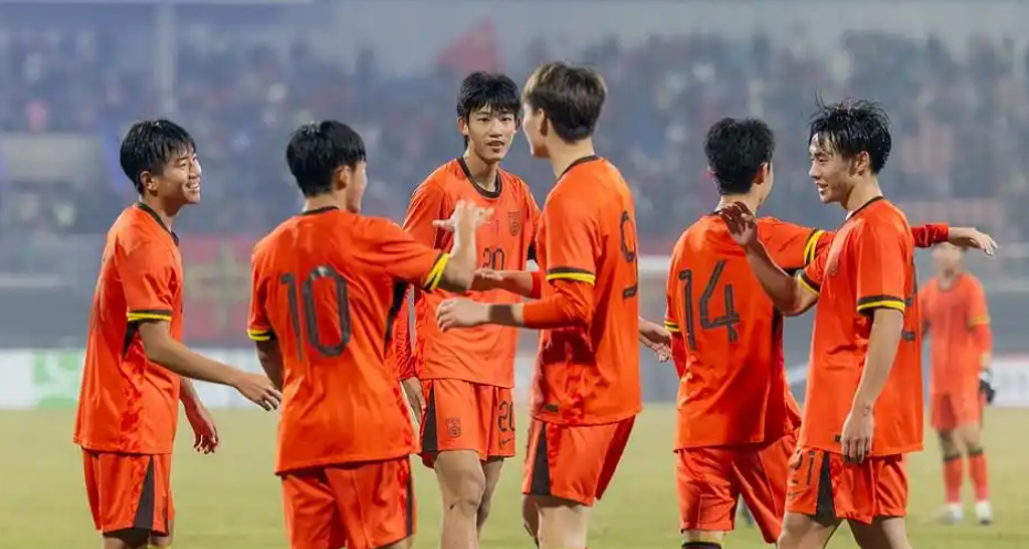 开云官方入口-U17集训名单出炉：邝兆雷帅惟浩领衔，备战亚洲杯战日本卡塔尔